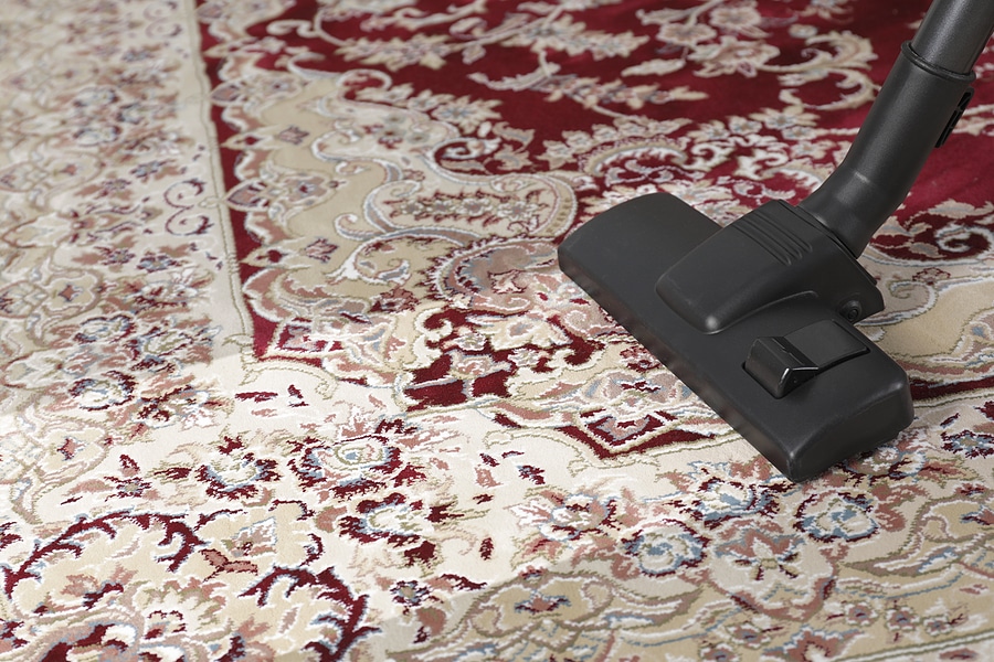 5 Everyday Habits That Extend the Life of Your Oriental Rugs